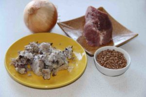 Горшочки с гречкой, мясом и грибами