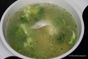 Вермишелевый суп с брокколи