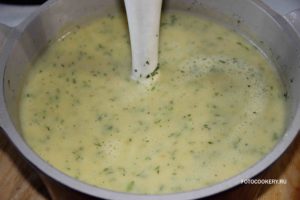 Кабачково-картофельный крем-суп с гренками