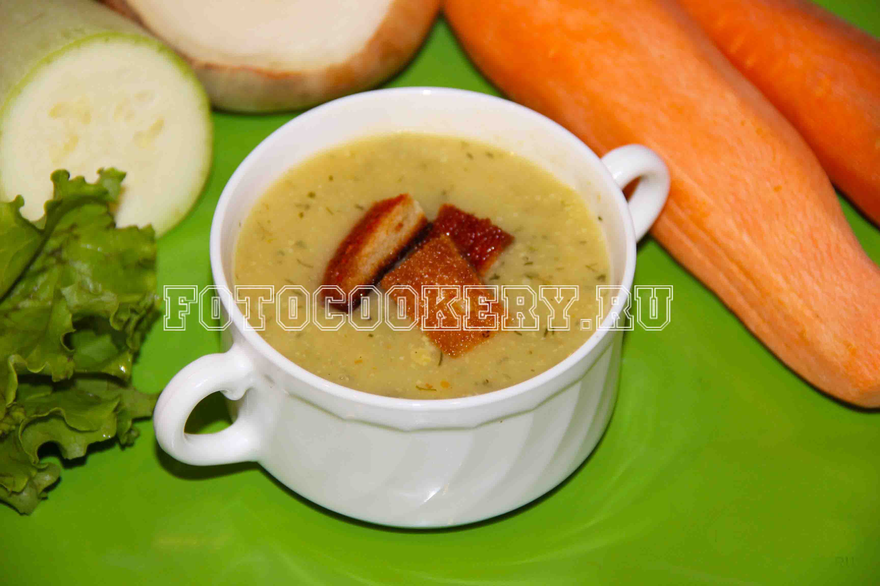 Кабачково-картофельный крем-суп с гренками
